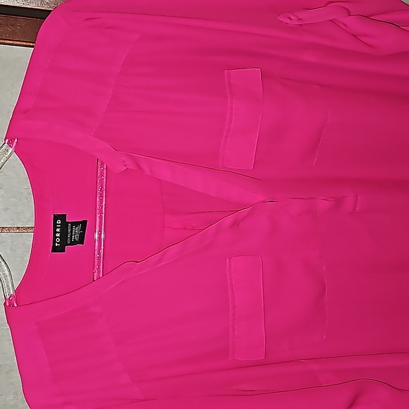 EUC Torrid blouse - Picture 2 of 3